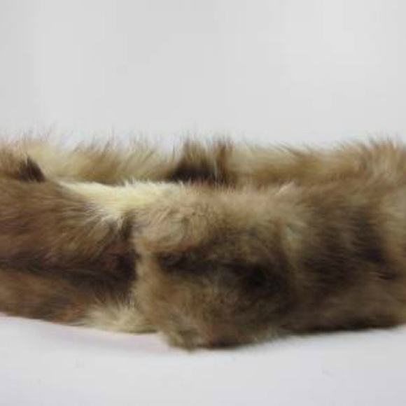 STONE MARTIN FUR: Fox Collar/Scarf w/Clip Bars - Picture 5 of 8